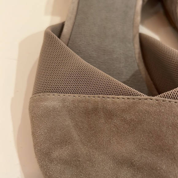 Eileen Fisher Flats - Picture 9 of 10